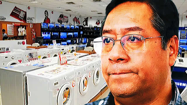 Escasez de dólares dispara precios de electrónicos en la “Eloy Salmón” 